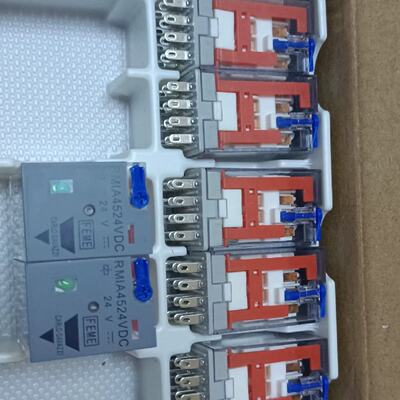 议价瑞士佳乐继电器RMiA4524VDC全新原装现货