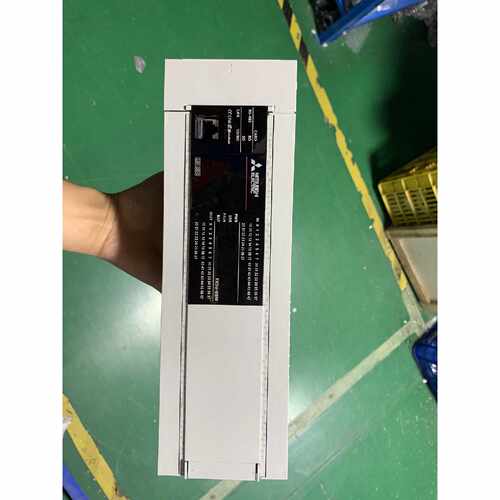 询价下单三菱PLC FX5U-80MT/ES，成色几乎全新，外观漂亮