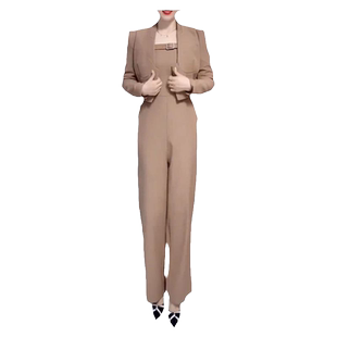 时尚西装套装女2026春季新款洋气短款西服外套背带阔腿裤两件套