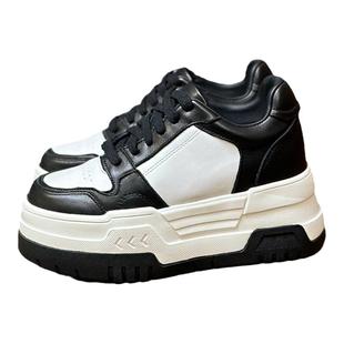 真皮隐形内增高8-10公分女鞋2025新款春秋厚底熊猫板鞋松糕小白鞋