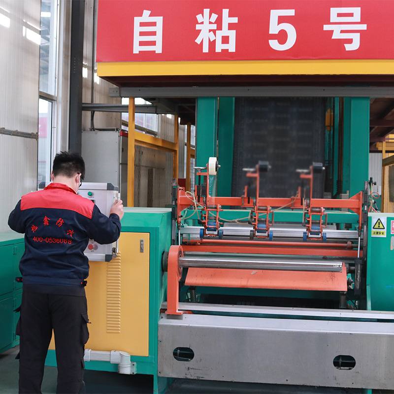 新款直销自粘防水卷材sbs楼顶屋顶防水卷材补漏 隔热自粘改性沥青