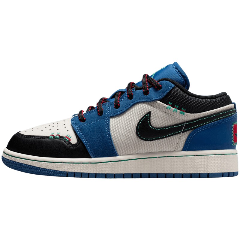 滔搏丨NIKE耐克大童AIR JORDAN 1低帮板鞋运动篮球鞋IO2062-400