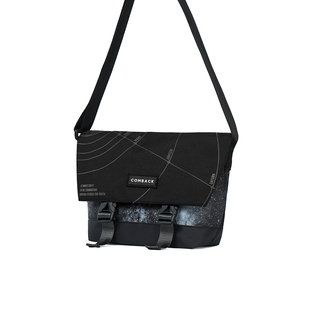 COMBACK新款时尚小号潮牌邮差包女星空街头休闲小单肩斜挎背包男