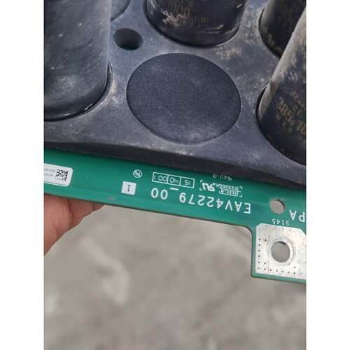 议价37kw变频器ATV610D37N4电容板EAV422