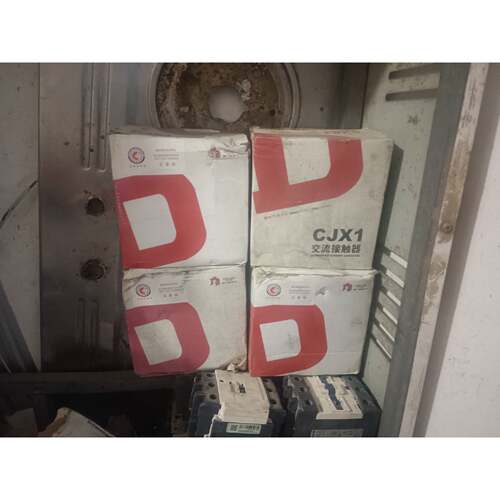 德力西CJX1交流接触器，全新，库存处理，带原厂塑封—议价