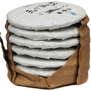 云南七子饼茶3年陈古树普洱茶熟茶饼茶勐海茶叶 天下共茗7片整提