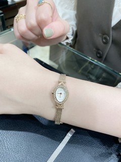 日本阿卡朵agete珍珠手表女圣诞限定款时尚小众轻奢水滴形小表盘