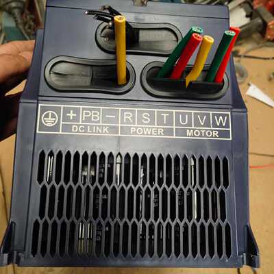 议价默贝克变频器MT500  15kw  380v维修