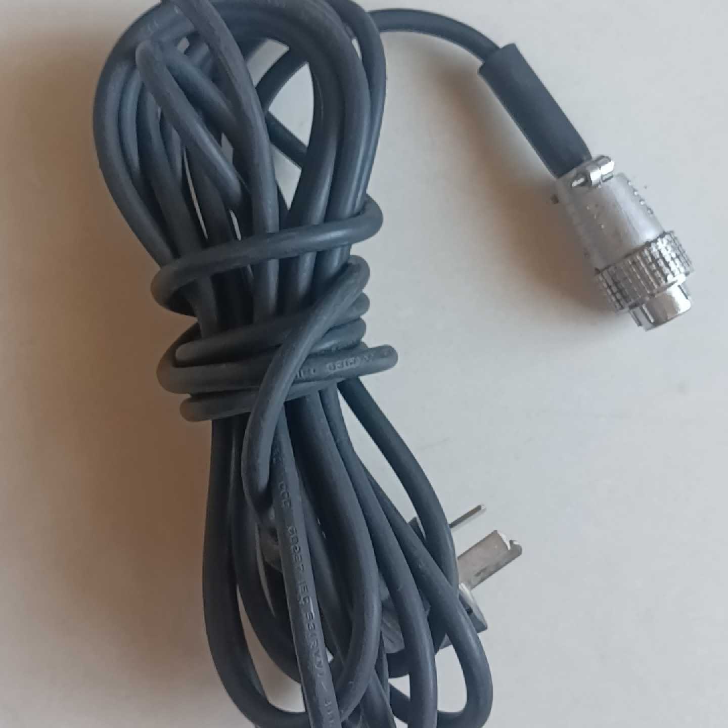 【询价】磁粉探伤仪电源线，4米，插头四孔，适合型号自鉴，，可图片