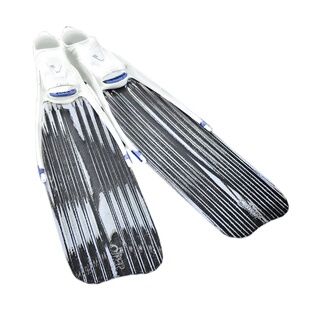 现货台湾专业自由潜水长通用脚蹼全透明板子渔猎两用自由潜秀明脚