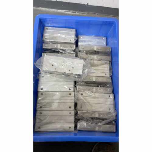 询价加长开口箱式滑动直线轴承滑块SBR30LUU