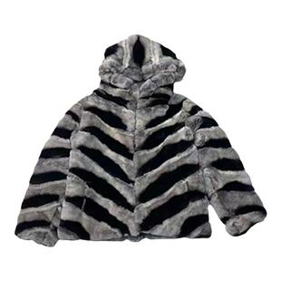 2025冬季时尚新款龙猫色皮草外套青紫兰连帽大衣獭兔皮毛一体大衣