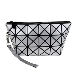 小号百变可爱化妆包便携手拿包洗漱收纳菱格化妆品包少女心包包