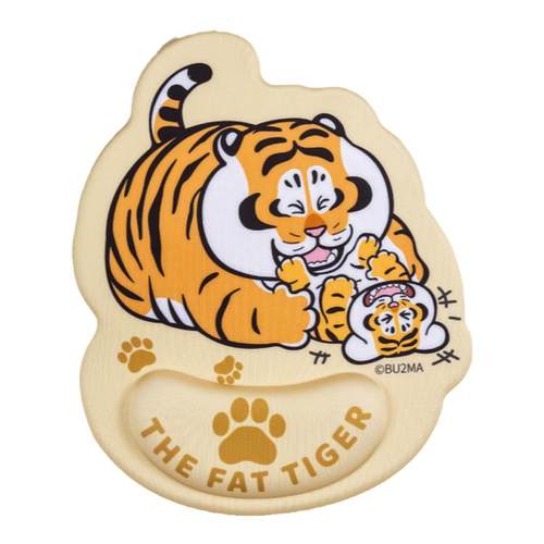 我不是胖虎鼠标垫护腕办公异形防滑垫小号女生电竞动漫周边桌面垫