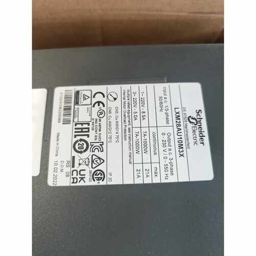 议价全新施耐德驱动器LXM28AU10M3X1000w全新原维修