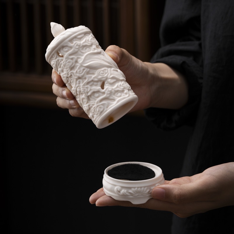 陶瓷香薰炉雕栏玉彻镂空家用插线香香炉香薰炉立式香祥云仿古摆件