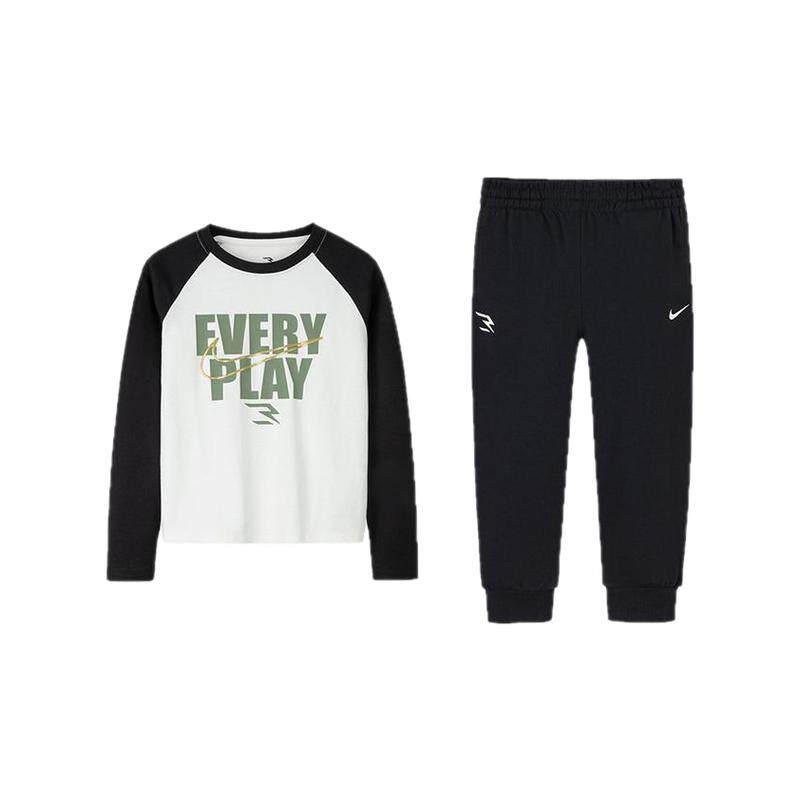 Nike儿童长袖套装新品上市