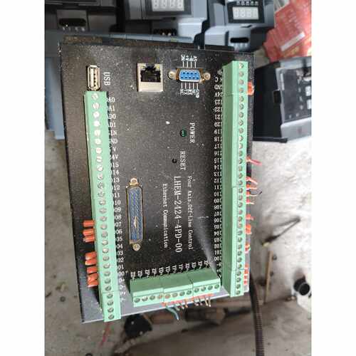 议价两湖机电四轴控制器，型号LHEM-2424-4PD-00