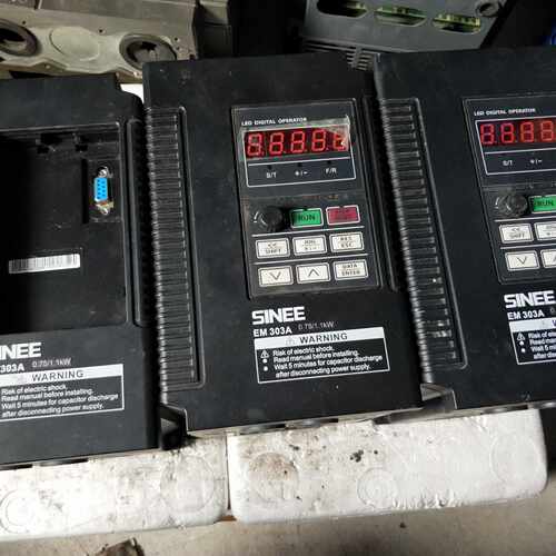 正弦变频器EM303A-0R7G/1R1P-3CB货测试