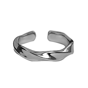 简约莫比乌斯环戒指男潮高级感食指女情侣对戒小众设计钛钢不掉色