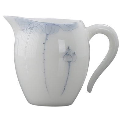 釉下彩手绘青花公道杯手柄不烫手