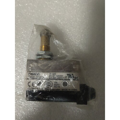 【请询价】全新动限位开关D4MC5020N现货