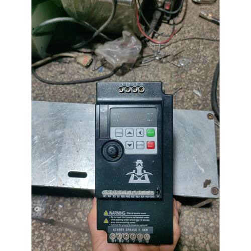 溢价-KS340T7R5G4众辰变频器NZ200T7R5GY