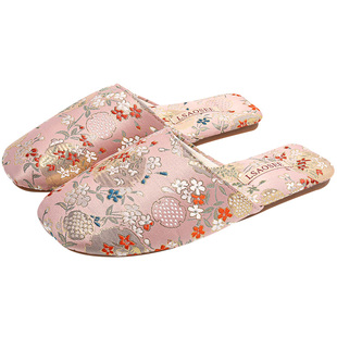 高级感缎面刺绣国风包头亚麻拖鞋女防滑轻便轻声牛筋底居家时尚夏