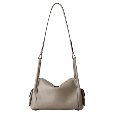 2025新款单肩斜挎真皮枕头包