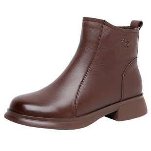 真皮短靴女秋冬新款平跟粗跟软底加绒保暖棉鞋时尚大码马丁靴女靴