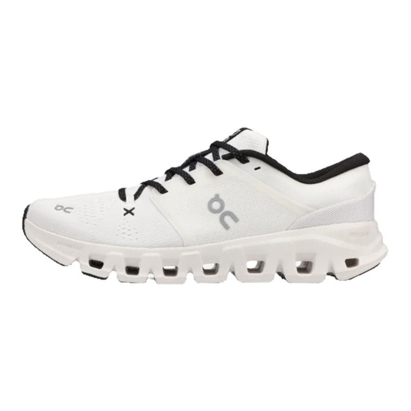 On昂跑综合体能训练鞋CloudX5