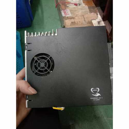 议价东菱伺服驱动器DS2P08AS200240V电压40维修