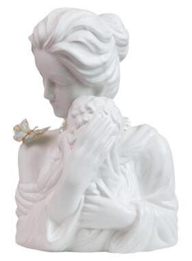 月子中心温暖的怀抱母爱陶瓷摆件