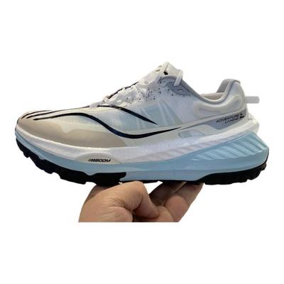 李宁的卢夏季轻便透气减震跑步鞋