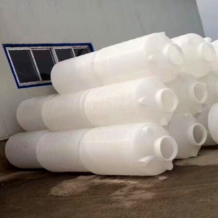 厂家直供500升PE化工储罐5吨塑料水塔彭pe塑料储罐塑料桶批发