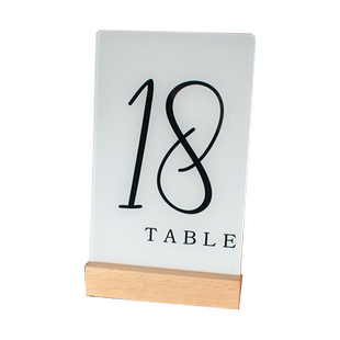 定制白色数字席位卡婚宴桌卡婚礼签到台创意个性简约ins备婚好物