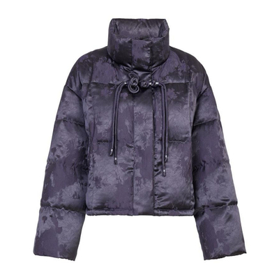 婉甸2025年冬季新品熔岩灰暗纹提花短款羽绒服1244D25GS4