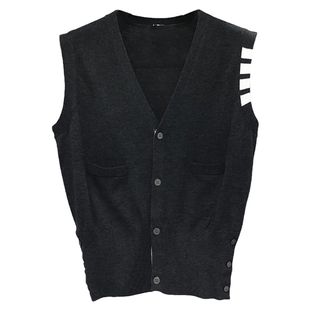 tb毛衣男士秋冬新款v领针织背心马甲开衫短款无袖修身学院风上衣