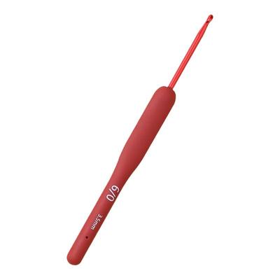 红色软柄防滑钩针手工编织毛线