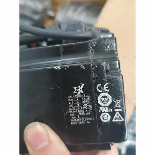 议价安川伺服电机 SGMXJ-08AUA6SC2
