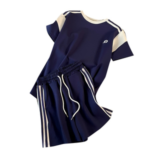 港风羽毛球服运动套装女夏拼色短袖宽松显瘦透气侧条纹短裤两件套