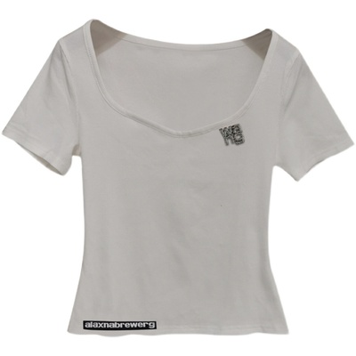 大王修身U领短袖T恤女2025夏季