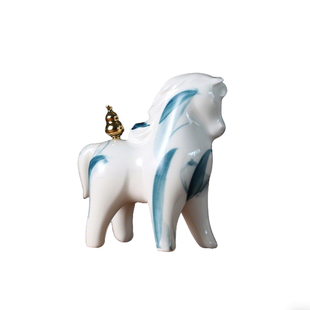 景德镇手绘青花福来运转陶瓷马摆件中式古典装饰品年会生肖礼品