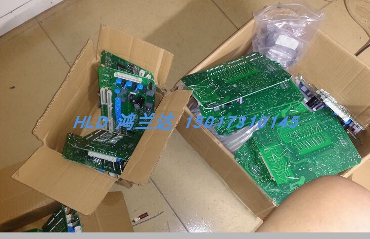 阿特拉斯螺杆式空压机电脑板控制器中英文显示器1900071292液晶屏