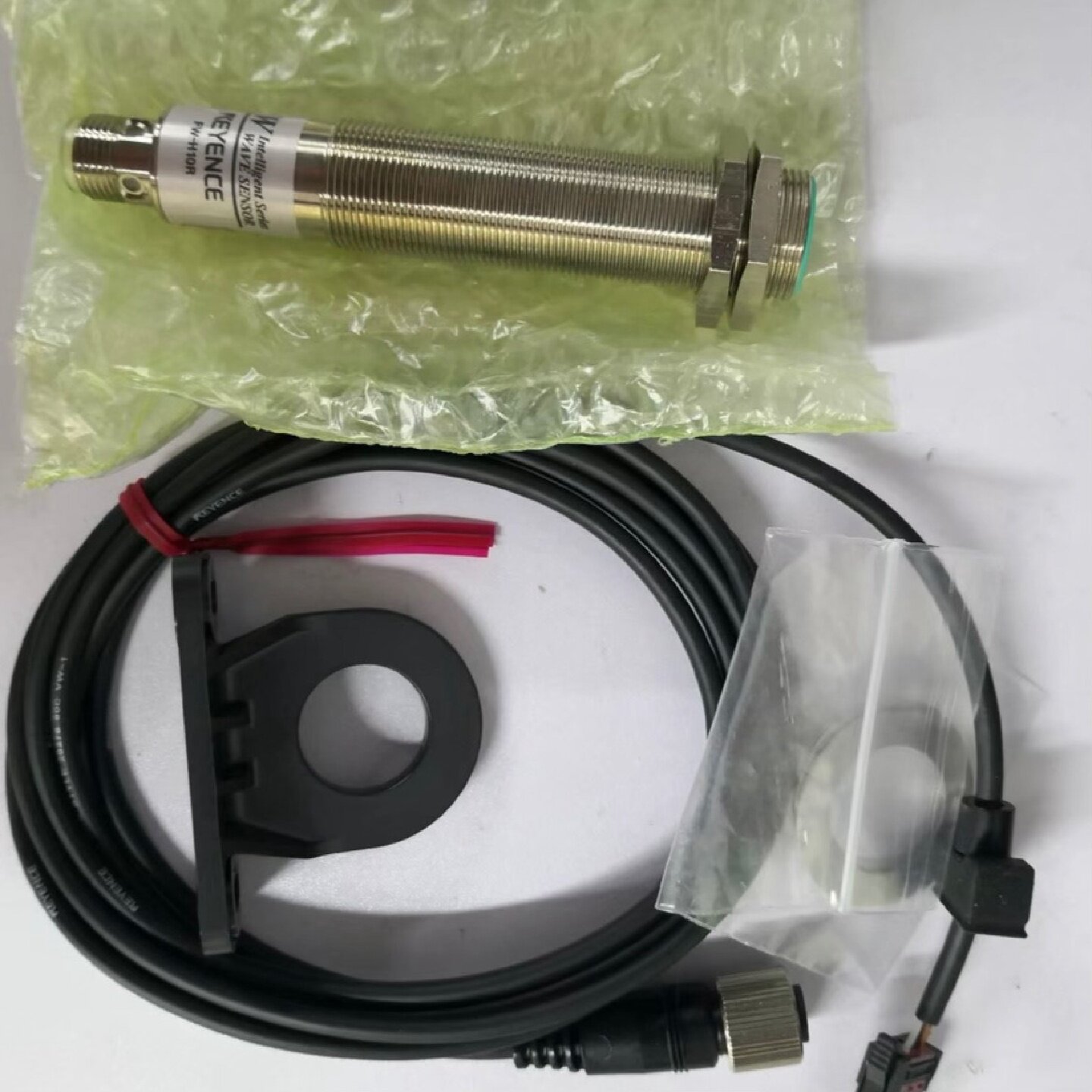 （请询价）KEYENCE基恩士FWH10R金属接近传感器99新原