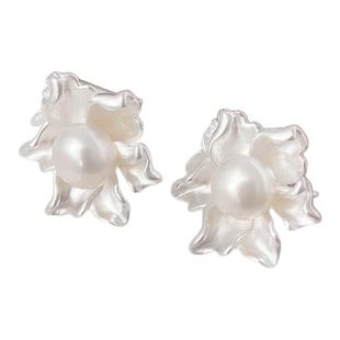 S925纯银立体花瓣珍珠耳钉blingbling长期主义女小众甜美法式耳饰