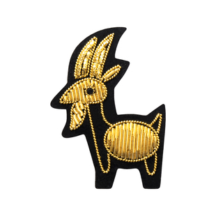 原创手工刺绣饰品星座生肖胸针设计感小众别针装饰徽章潮男女配饰