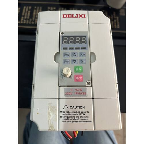 议价变频器CDI9100SG0R75T20.75KW功维修