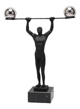 新中式金属举重摆件样板房