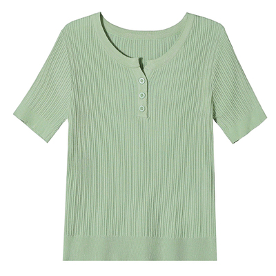 短袖t恤冰丝短款配半身裙的上衣